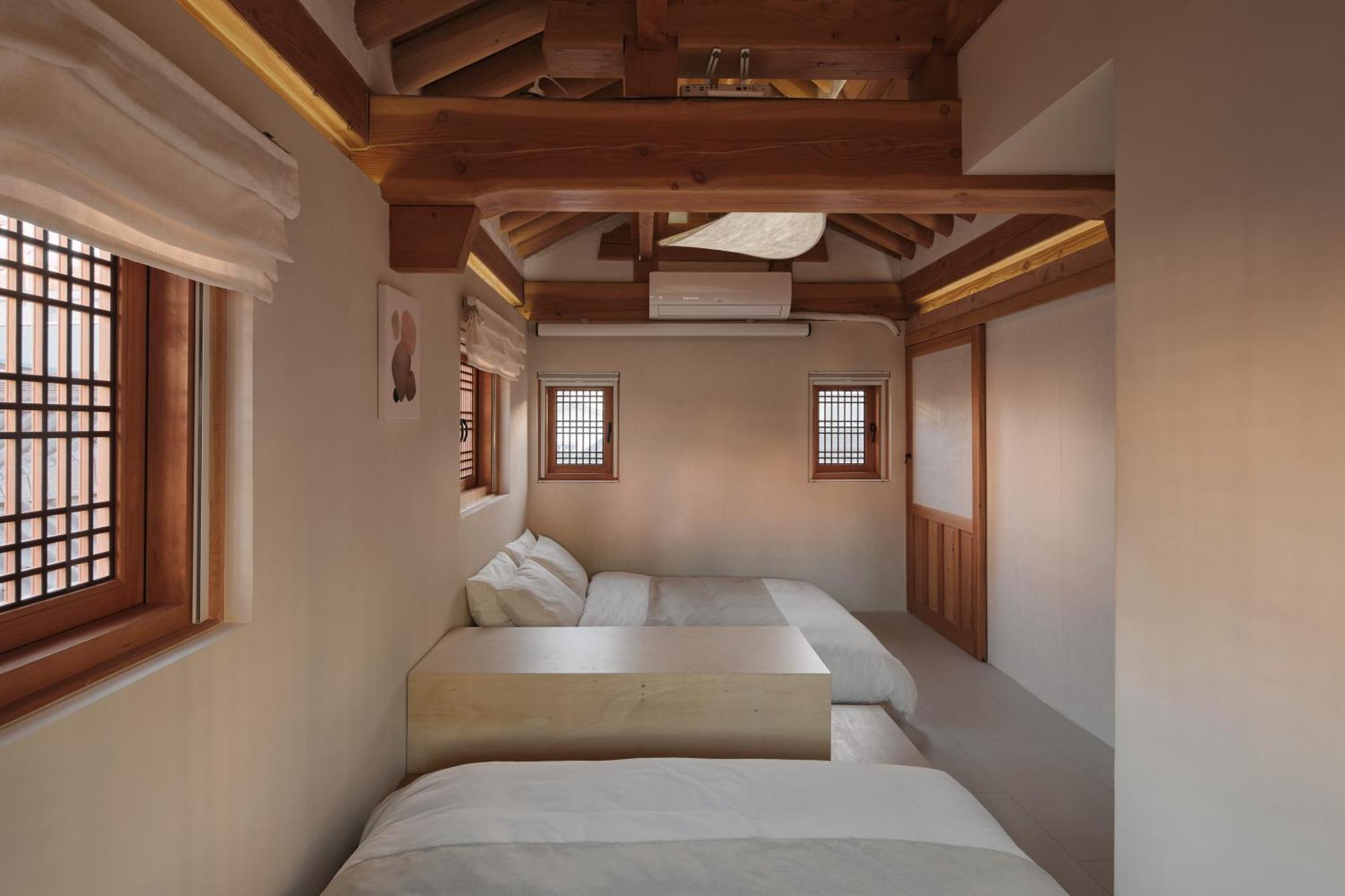 The Korean Traditional Hanok In Downtown Seoul For Convenient Public Transportation - Seoul Ari Exteriér fotografie