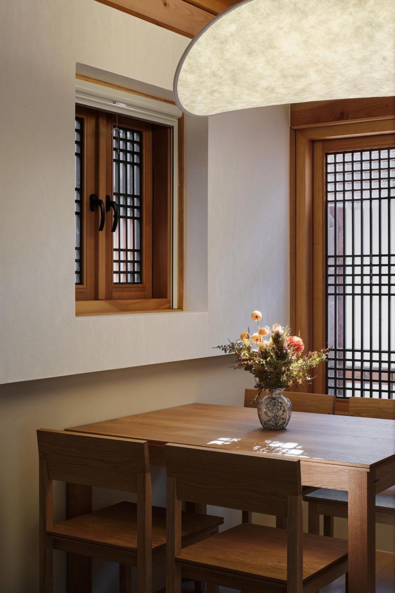 The Korean Traditional Hanok In Downtown Seoul For Convenient Public Transportation - Seoul Ari Exteriér fotografie