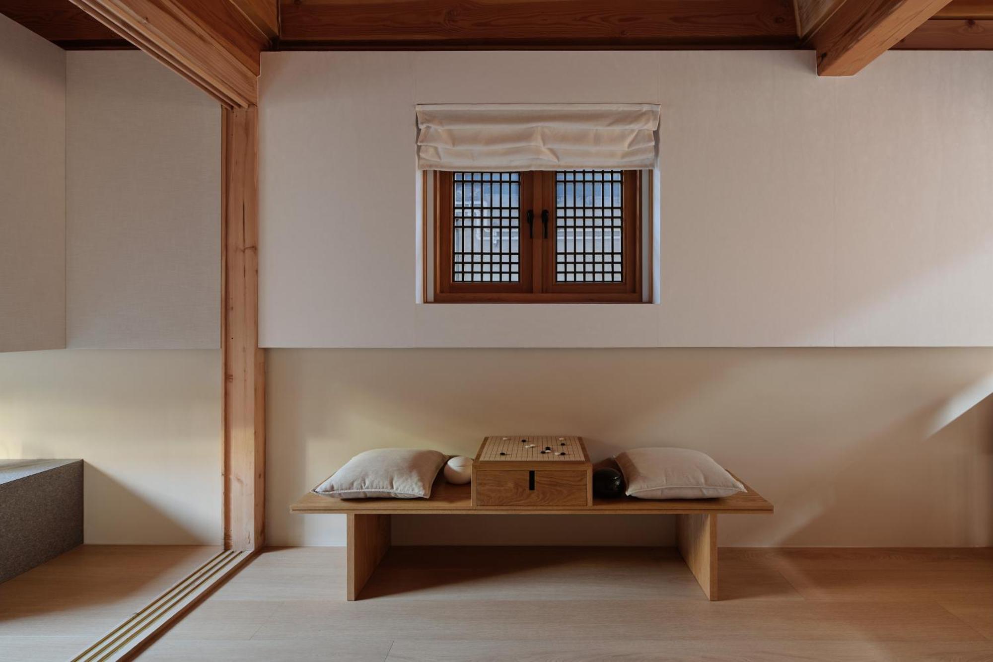 The Korean Traditional Hanok In Downtown Seoul For Convenient Public Transportation - Seoul Ari Exteriér fotografie