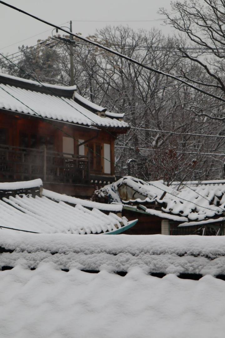 The Korean Traditional Hanok In Downtown Seoul For Convenient Public Transportation - Seoul Ari Exteriér fotografie