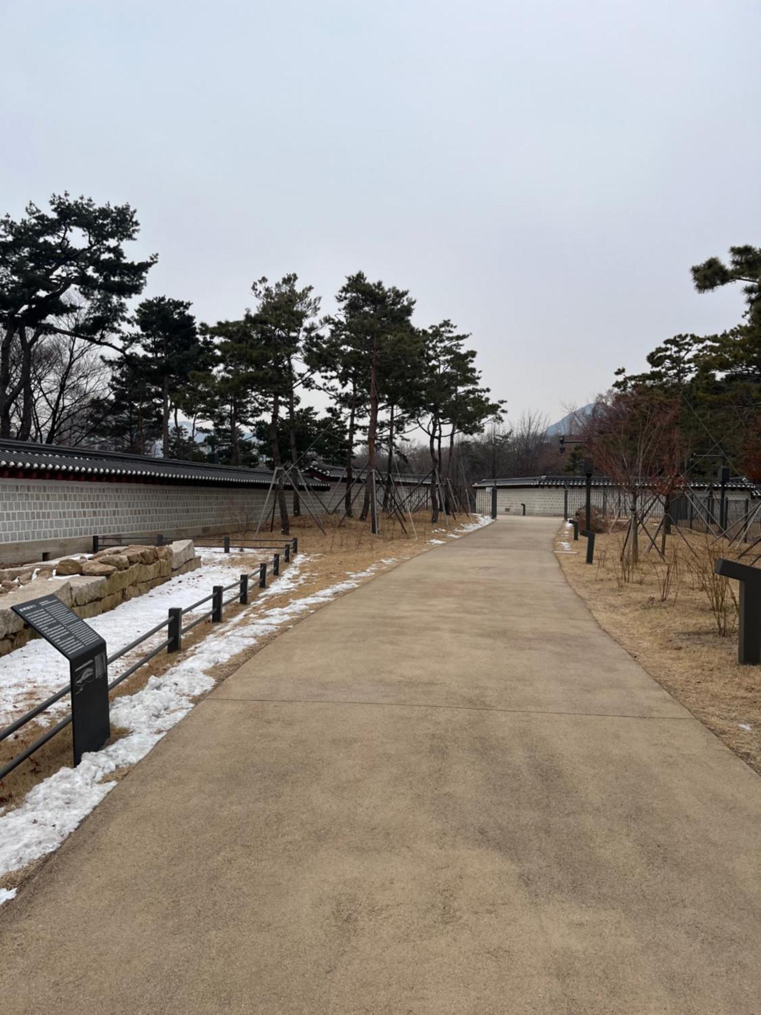The Korean Traditional Hanok In Downtown Seoul For Convenient Public Transportation - Seoul Ari Exteriér fotografie